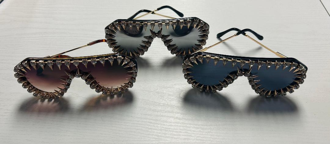 Spiked Aviator Fashion Sunglasses